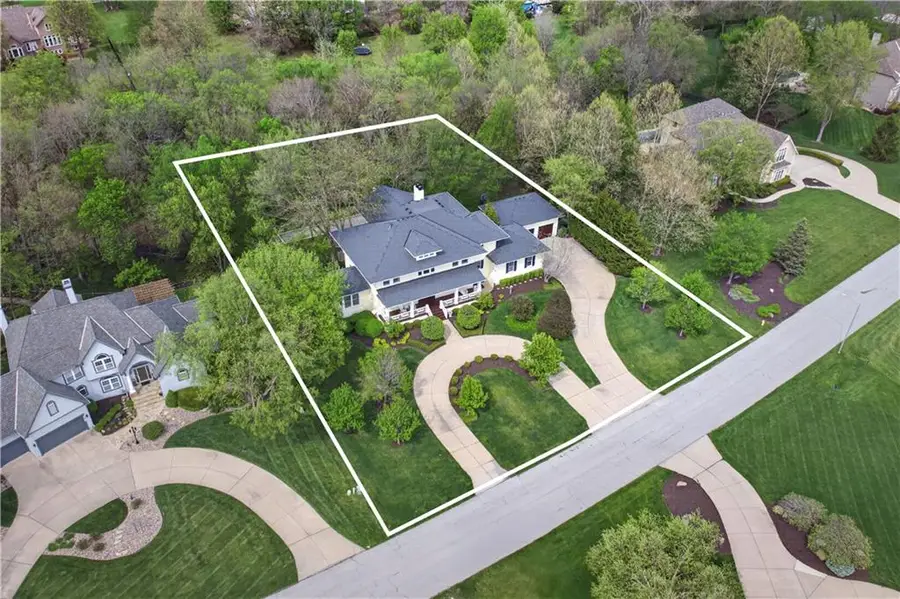 14140 S Copper Creek Drive, Olathe, KS 66062 - #2