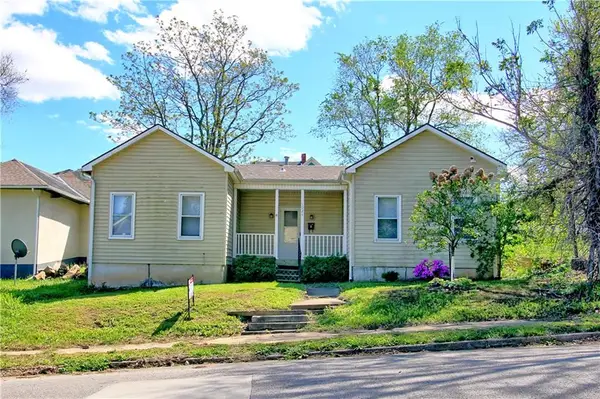1024 Lincoln Street, St Joseph, MO 64501