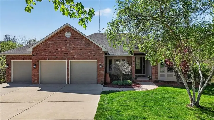 8615 NW Baker Road Circle, Kansas City, MO 64153 - #3