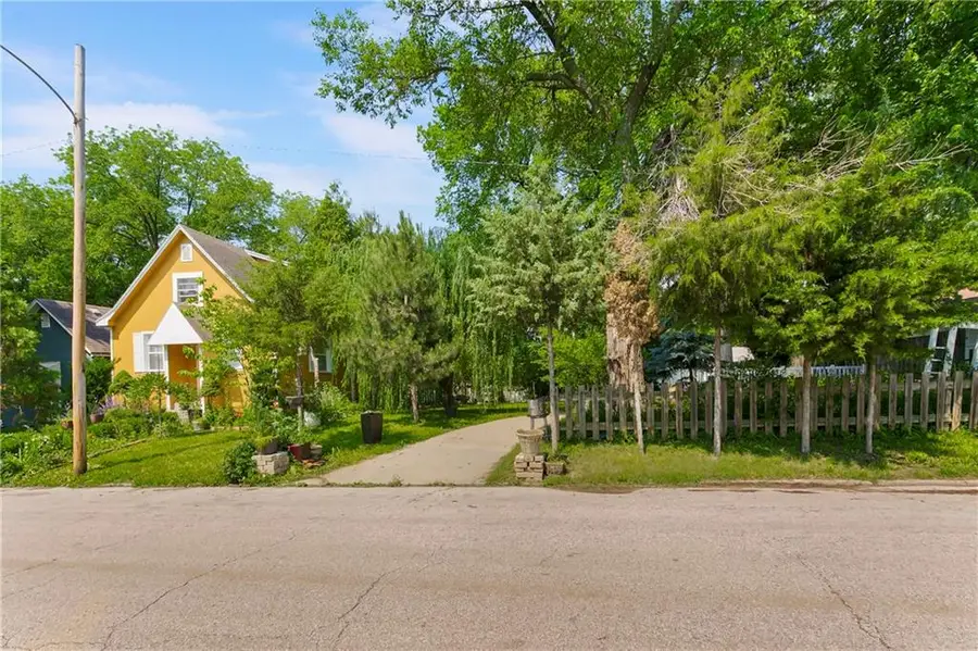 1870 N 27th Street, Kansas City, KS 66104 - #3
