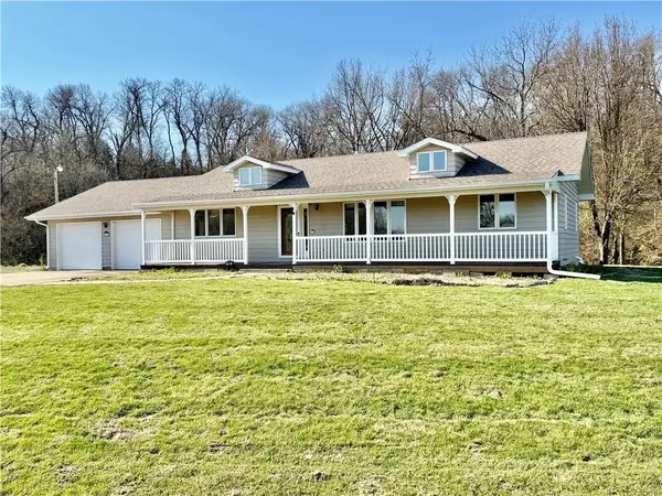 1039 225th Road, Troy, KS 66087