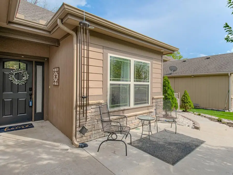 1111 SE Oak Ridge Drive, Oak Grove, MO 64075 - #2