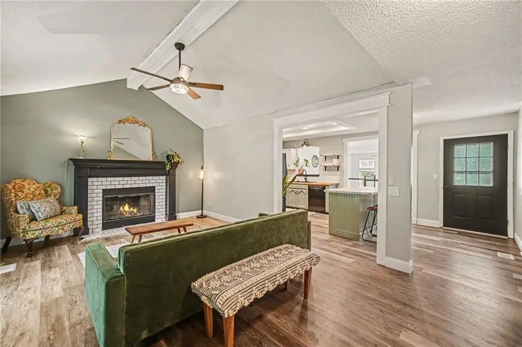 18004 E 31st Drive S, Independence, MO 64057 - #1