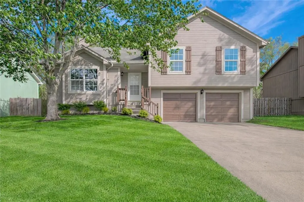 2521 NW Richard Street, Blue Springs, MO 64015 - #1