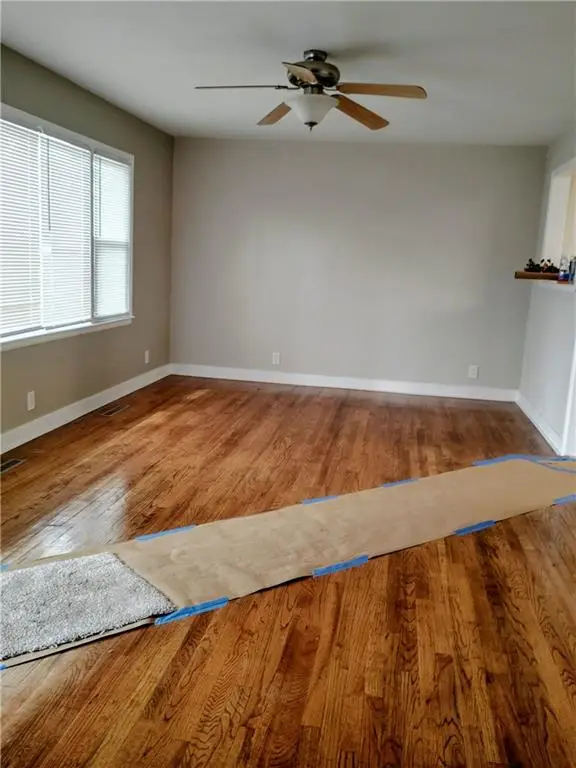 5133 N Cypress Avenue, Kansas City, MO 64119 - #2