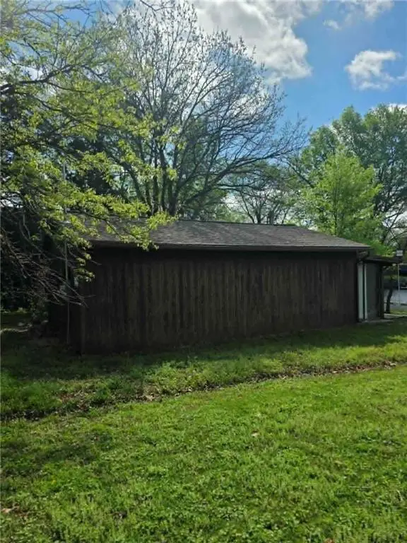 50 Deepwoods Drive, Linn Valley, KS 66040 - #2