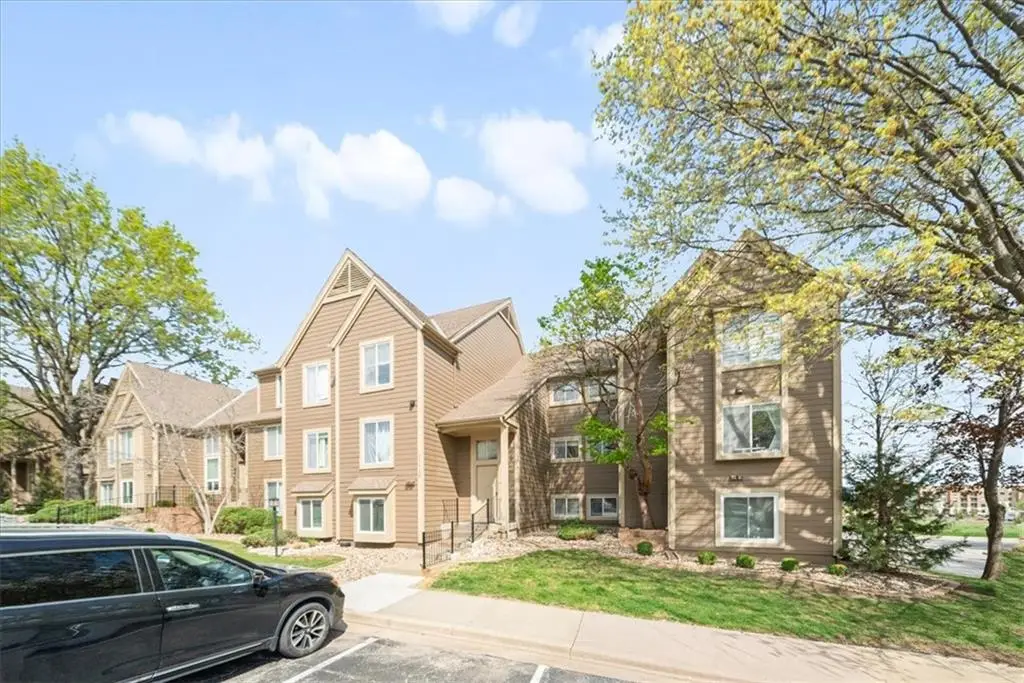 11110 Nieman #101 Road, Overland Park, KS 66210 - #1