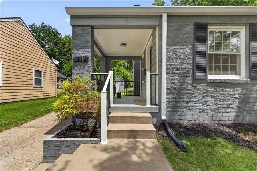 8119 Madison Avenue, Kansas City, MO 64114 - #2