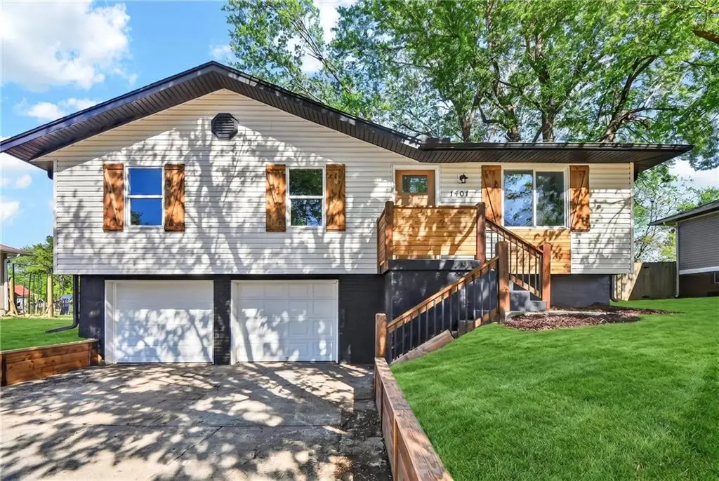 1401 SE Royal Street, Oak Grove, MO 64075 - #1