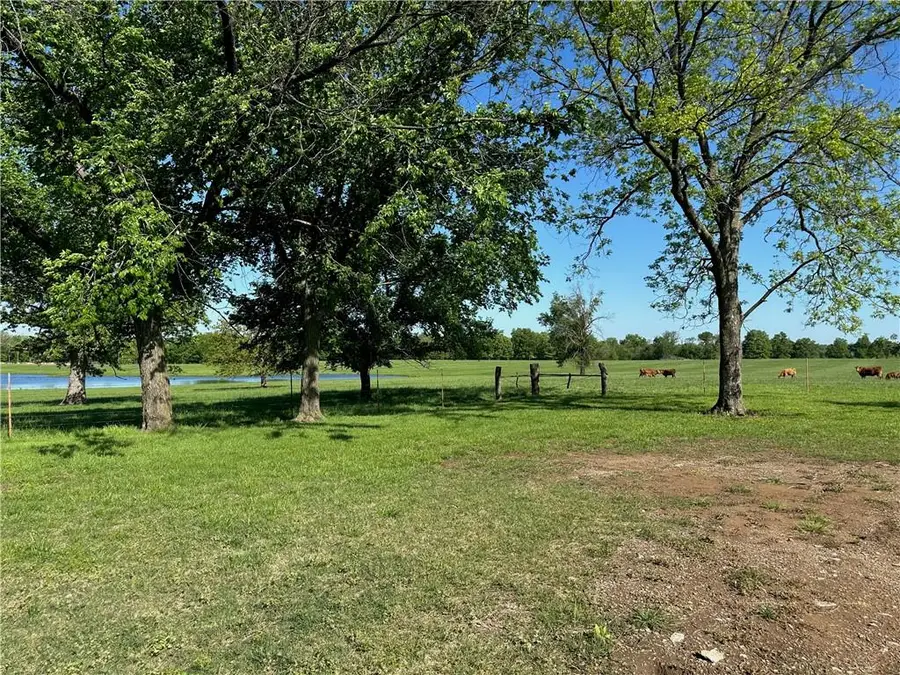 376 NW 90th Road, Sheldon, MO 64784 - #3