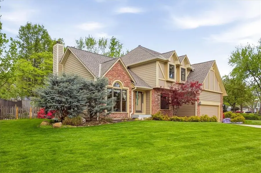 11332 S Rene Street, Olathe, KS 66215 - #3