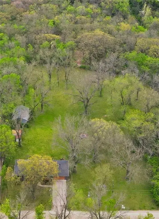 3411 E 78th Street, Kansas City, MO 64132 - #2