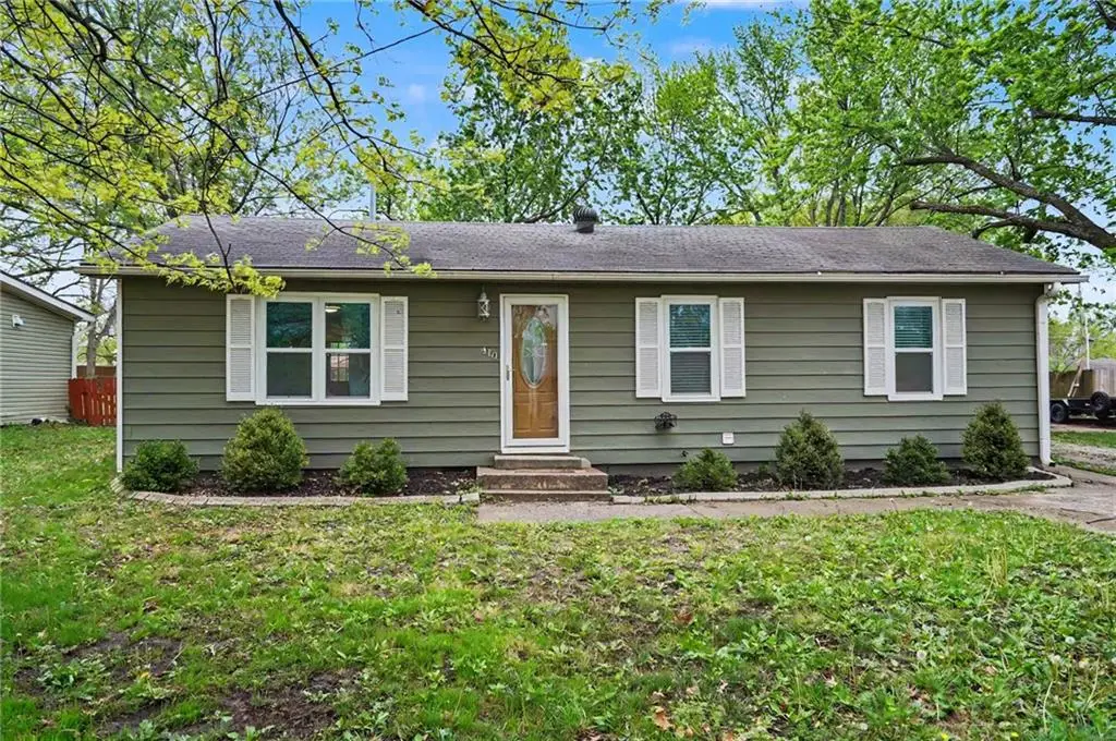 410 S Jefferson Street, Spring Hill, KS 66083 - #1