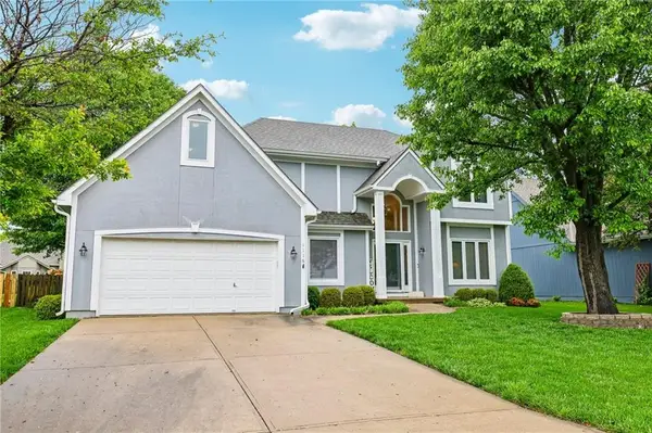 1116 SW Crossing Drive, Lee's Summit, MO 64081