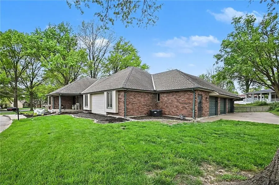 2000 June Street, Excelsior Springs, MO 64024 - #2