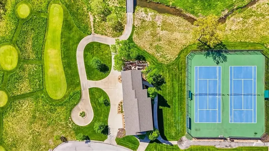 10875 Allen Way, Parkville, MO 64152 - #3