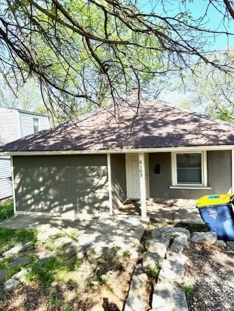 8309 Wabash Avenue, Kansas City, MO 64132 - #2
