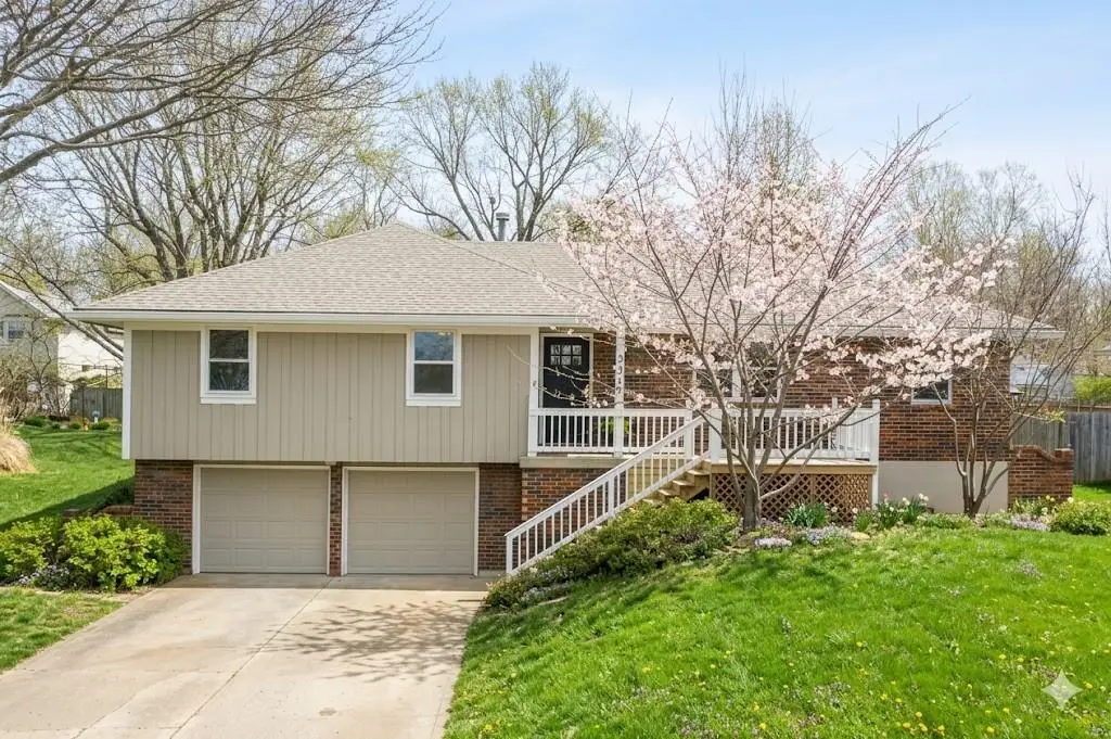 3517 NE Grant Street, Lees Summit, MO 64064 - #1