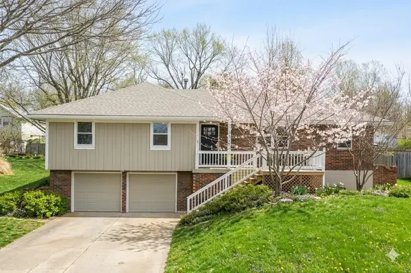 3517 NE Grant Street, Lee's Summit, MO 64064