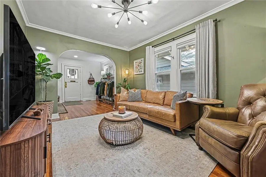 26 W 73rd Terrace, Kansas City, MO 64114 - #2