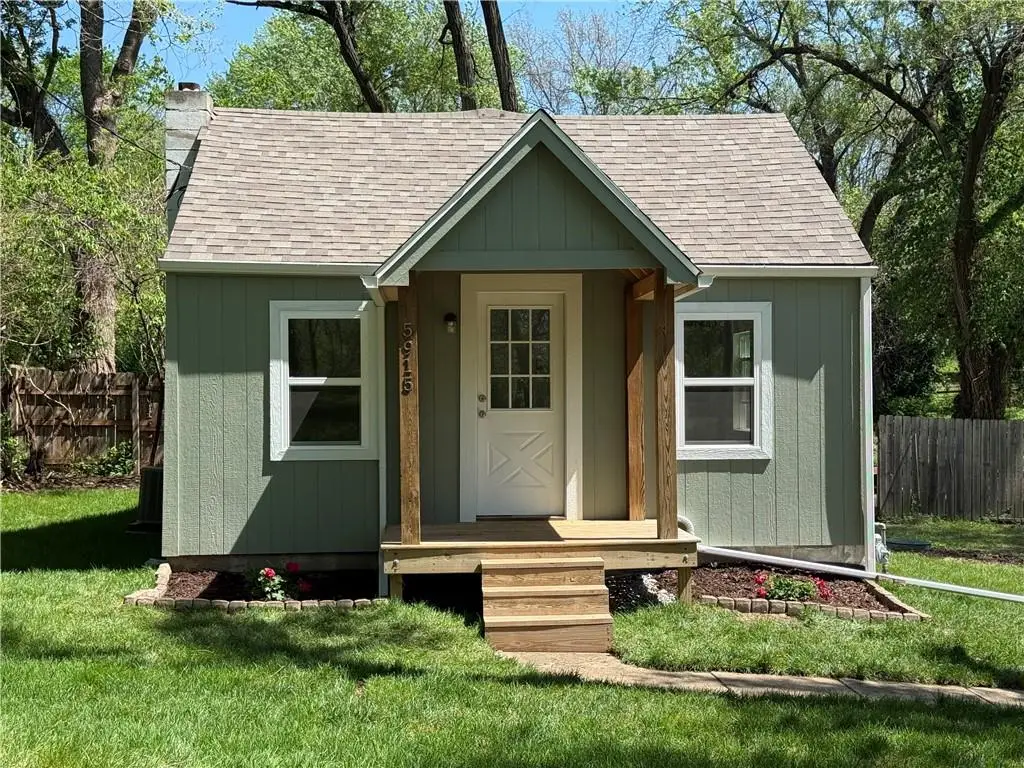 5915 Marion Avenue, Kansas City, MO 64133 - #1