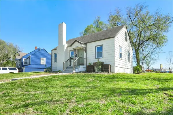 11201 E 40th Street S, Independence, MO 64052