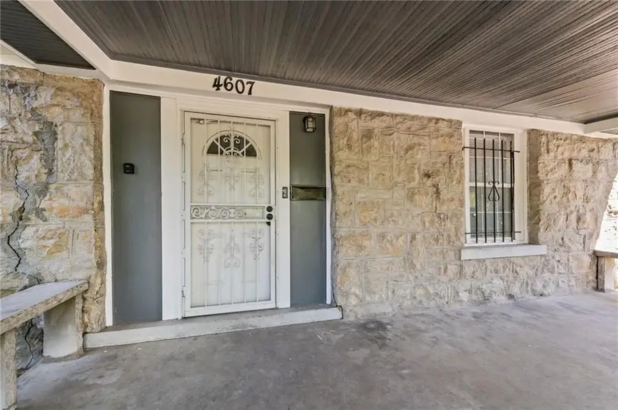 4607 Olive Street, Kansas City, MO 64130 - #3