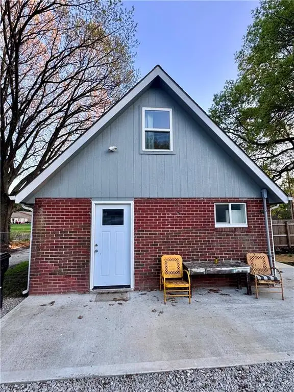 620 W Stone Street, Independence, MO 64050