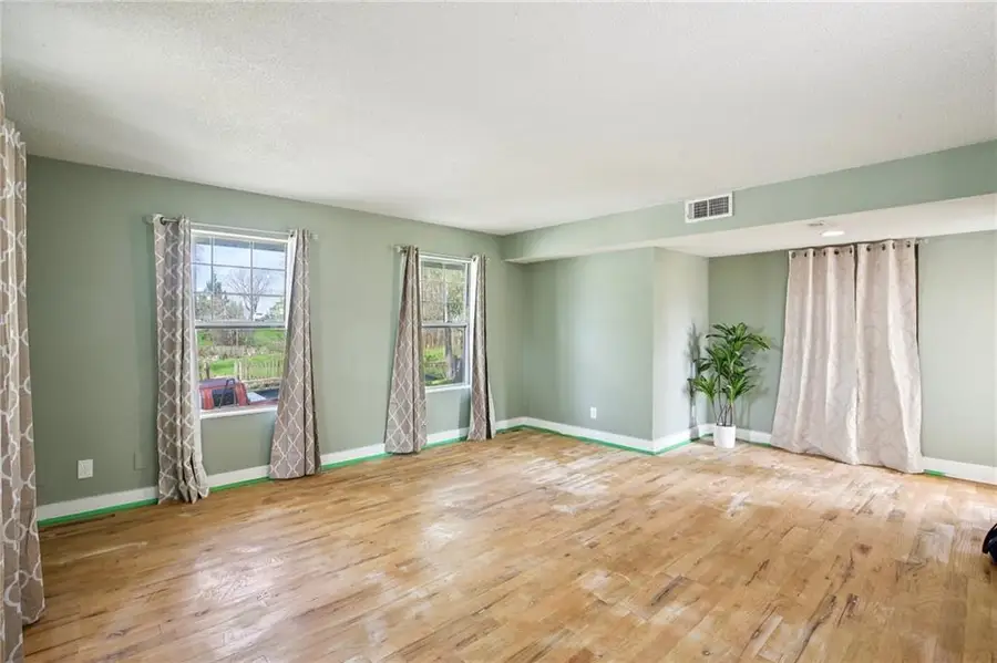 625 S 14th Street, Saint Joseph, MO 64501 - #3