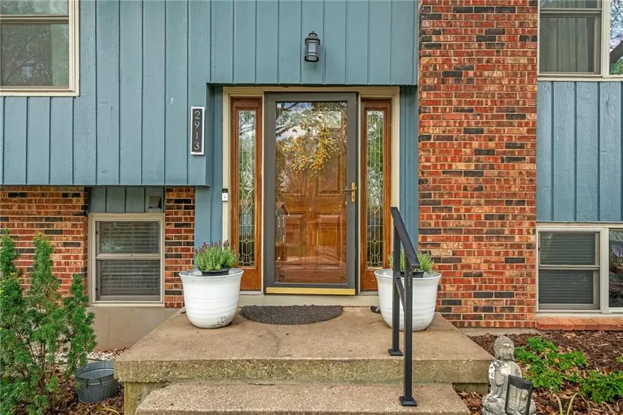 2913 Chisholm Drive, Lawrence, KS 66047 - #2