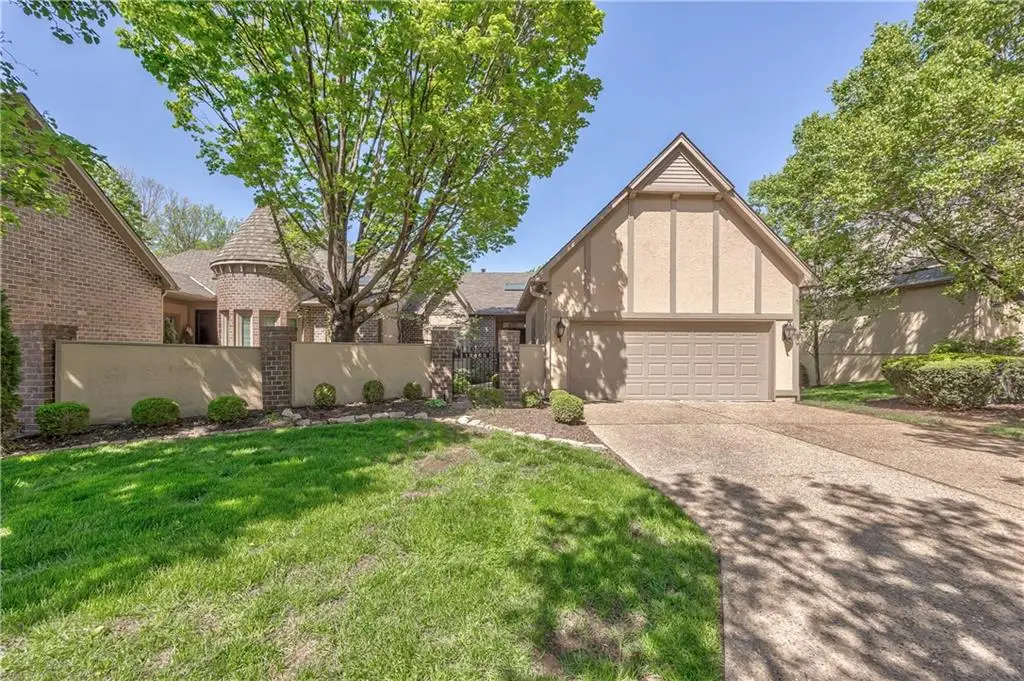 12452 Linden Street, Leawood, KS 66209 - #1
