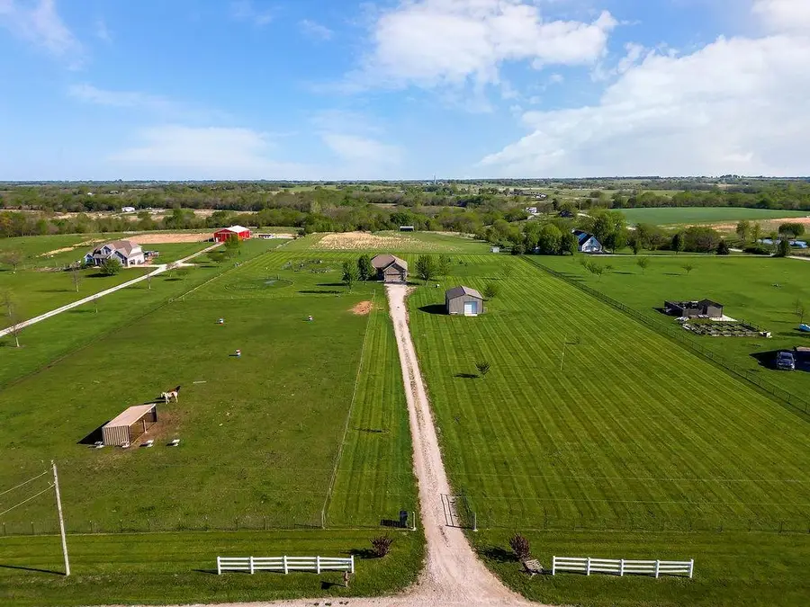 4860 W 351st Street, Louisburg, KS 66053 - #2