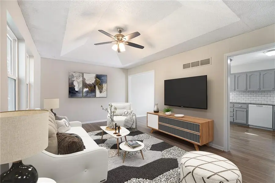 615 SE Westwind Drive, Lees Summit, MO 64063 - #3