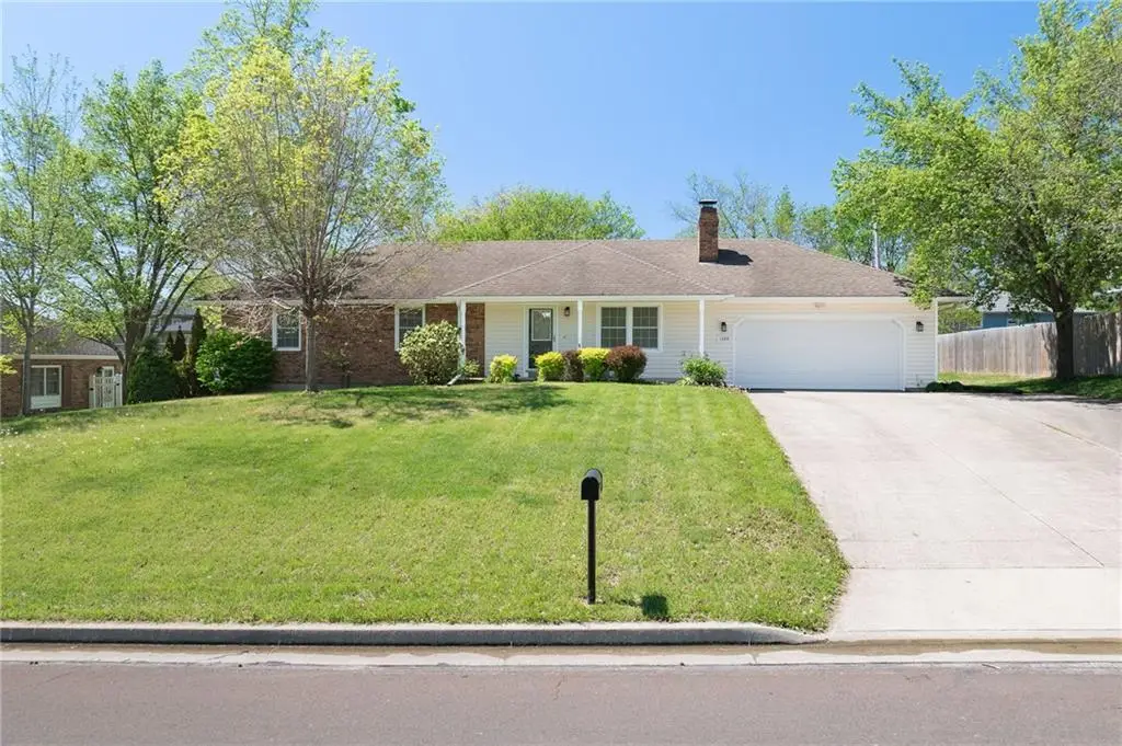 1800 Country Club Drive, Chillicothe, MO 64601 - #1