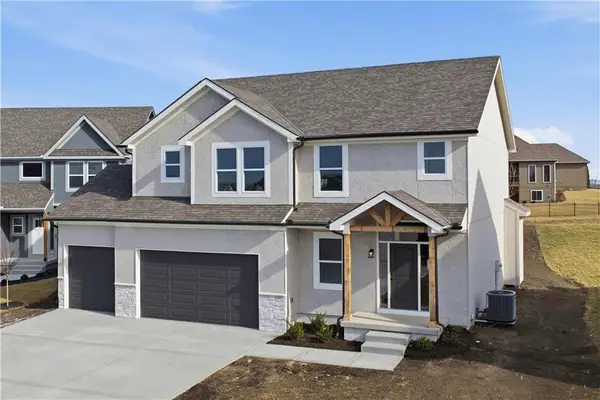 8012 SE Hoot Owl Street, Blue Springs, MO 64014