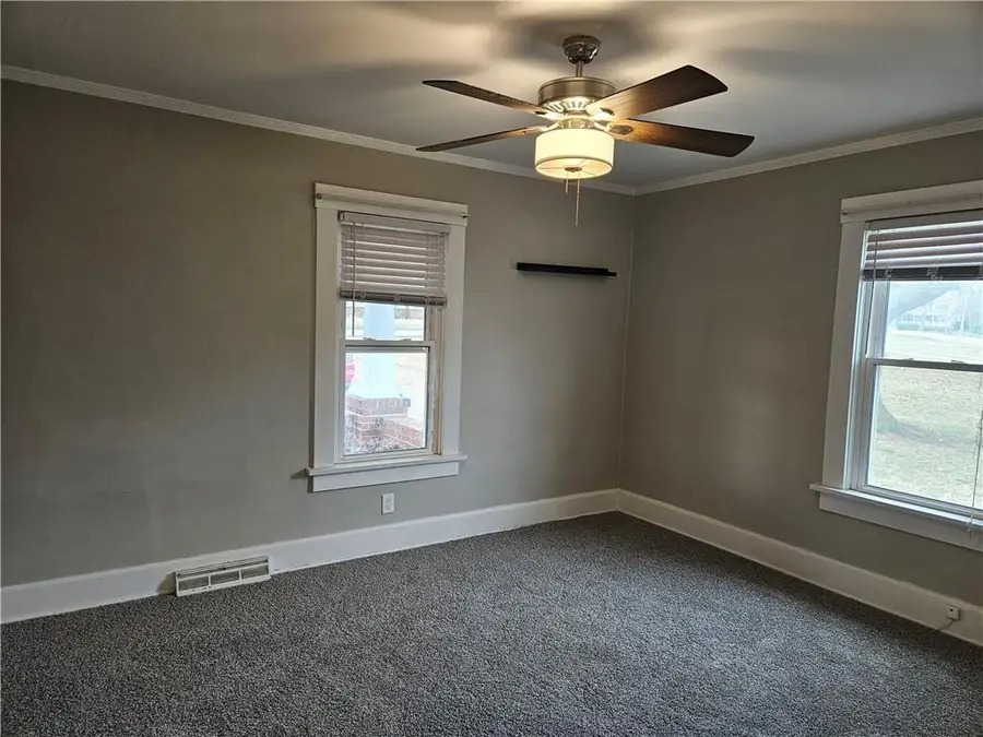 1815 S 41st Street, Saint Joseph, MO 64507 - #3