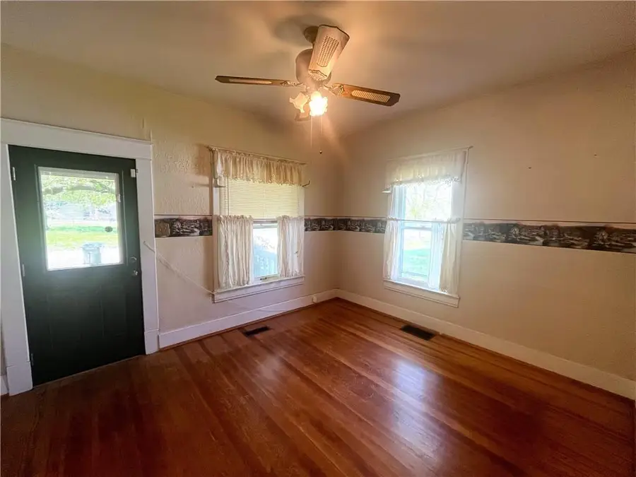 1703 S Harrison Avenue, Sedalia, MO 65301 - #2