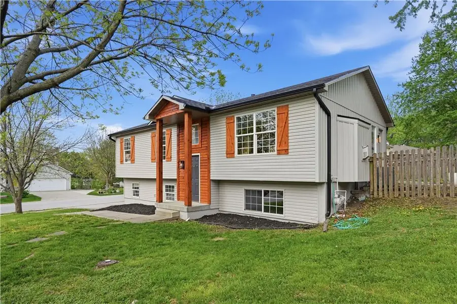 1705 SE Piccadilly Street, Blue Springs, MO 64014 - #3