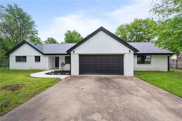 1120 30th Drive, Parsons, KS 67357