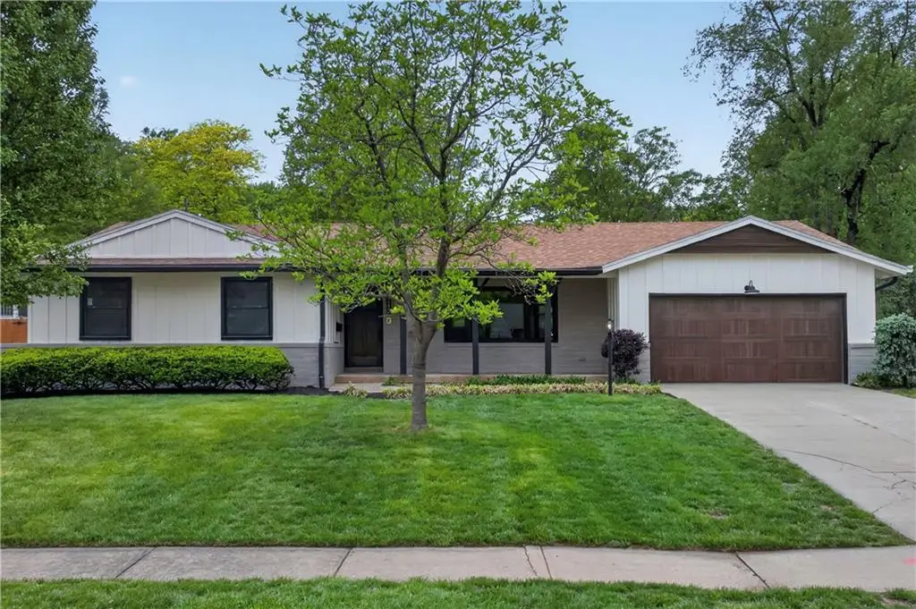 9112 Reeds Drive, Overland Park, KS 66207 - #1