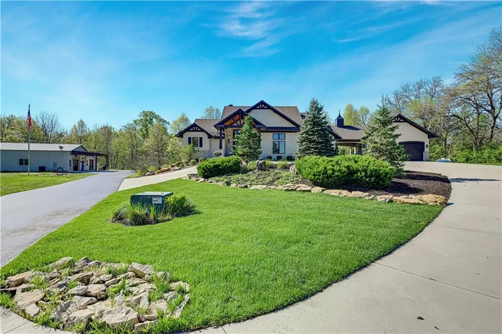 18665 W 183rd Street, Olathe, KS 66062 - #1