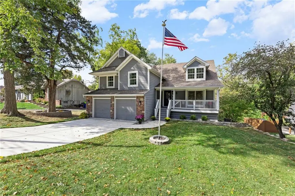 8906 Millstone Drive, Lenexa, KS 66220 - #1