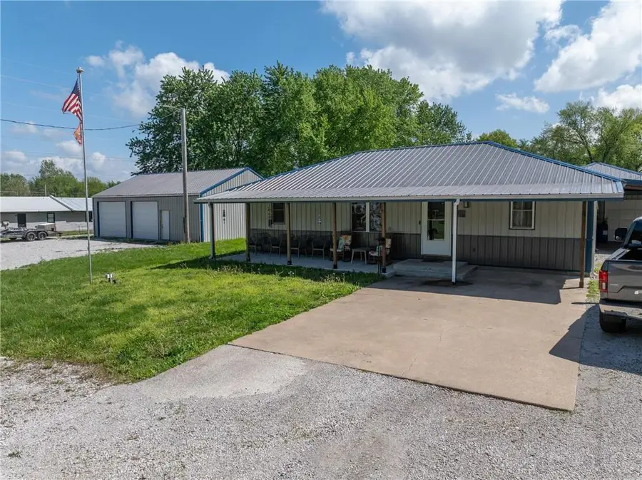 816 E Lincoln Street, Clinton, MO 64735 - #2
