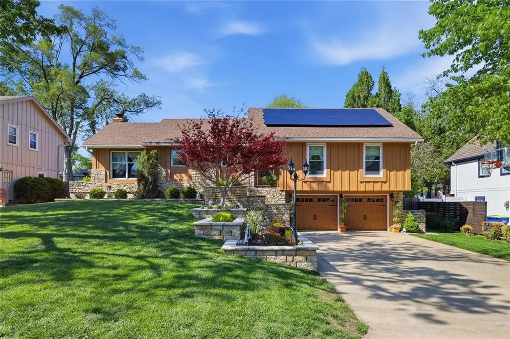 10706 W 70th Terrace, Shawnee, KS 66203 - #1