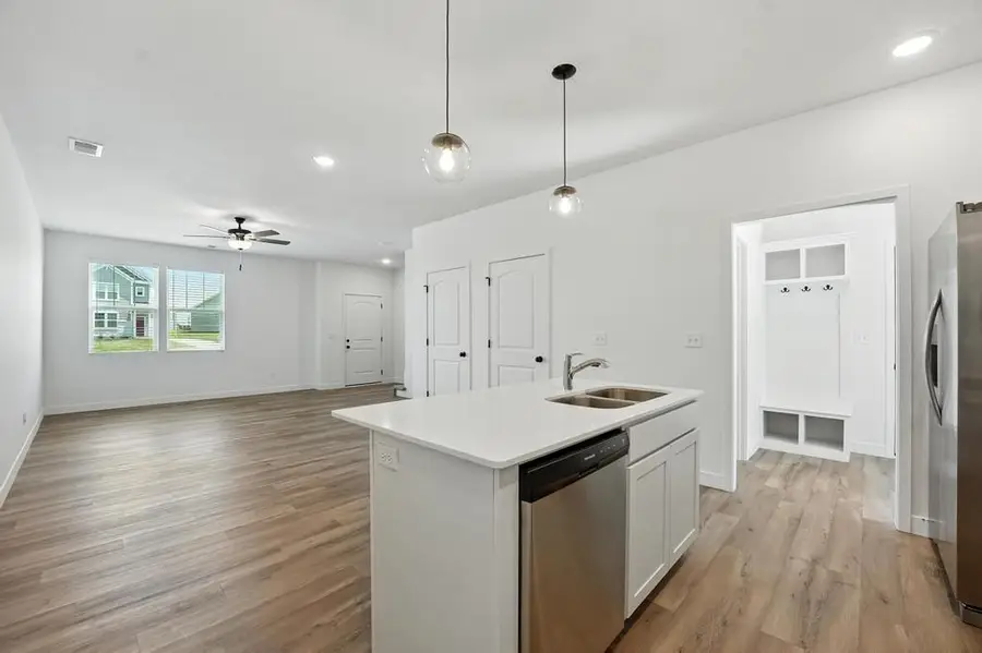 12404 S Acacia Drive, Lees Summit, MO 64086 - #3