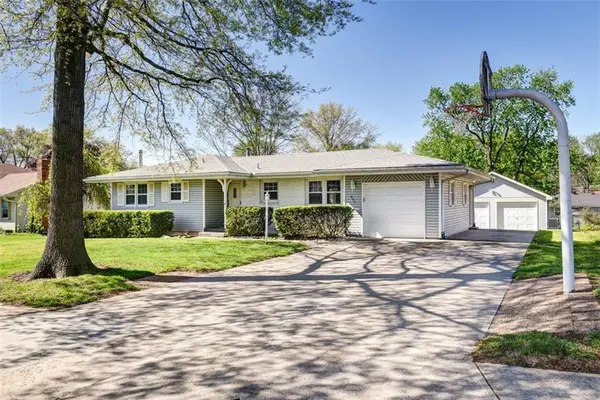 802 N Crow Avenue, Independence, MO 64056