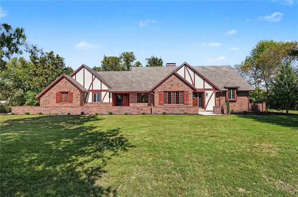 3049 Kingman Road, Ottawa, KS 66067 - #1