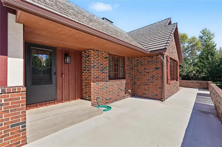 3049 Kingman Road, Ottawa, KS 66067 - #3