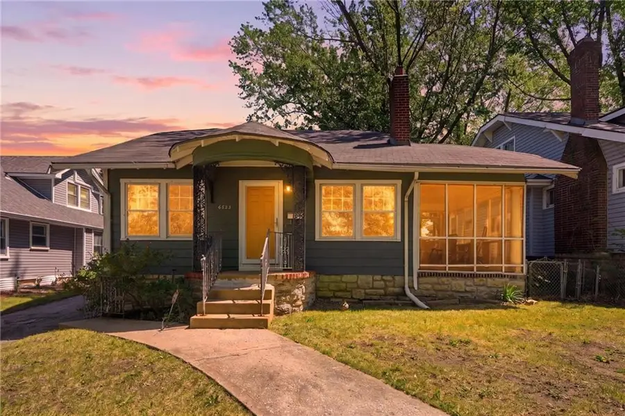 6333 Baltimore Avenue, Kansas City, MO 64113 - #2