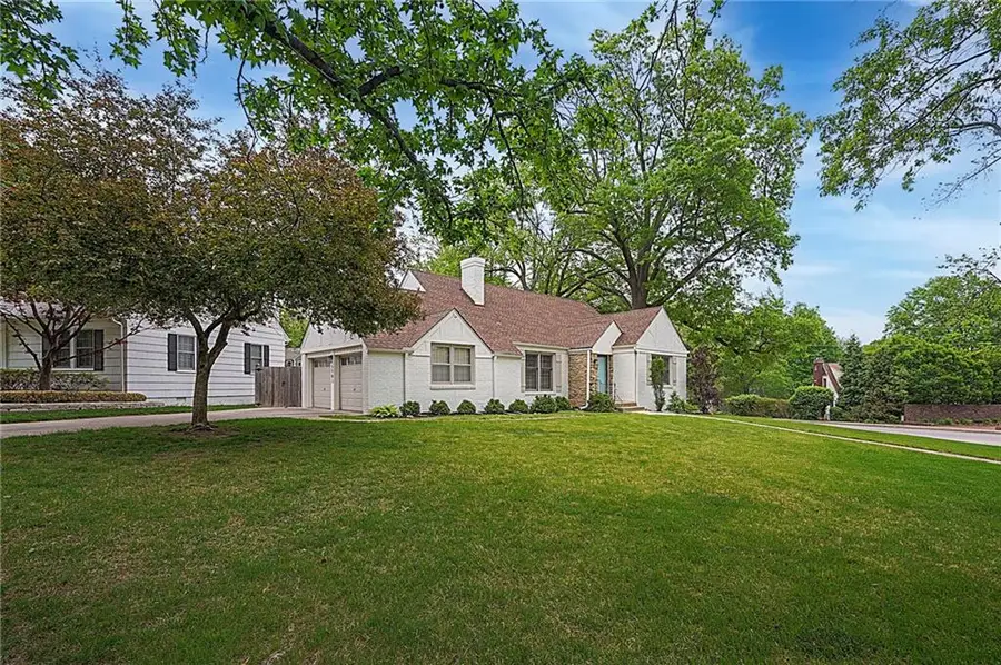 5401 Canterbury Road, Fairway, KS 66205 - #3